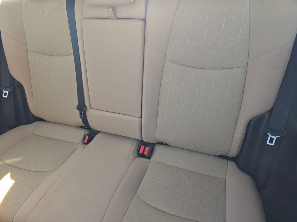Used 2025 White Toyota XLE image 19