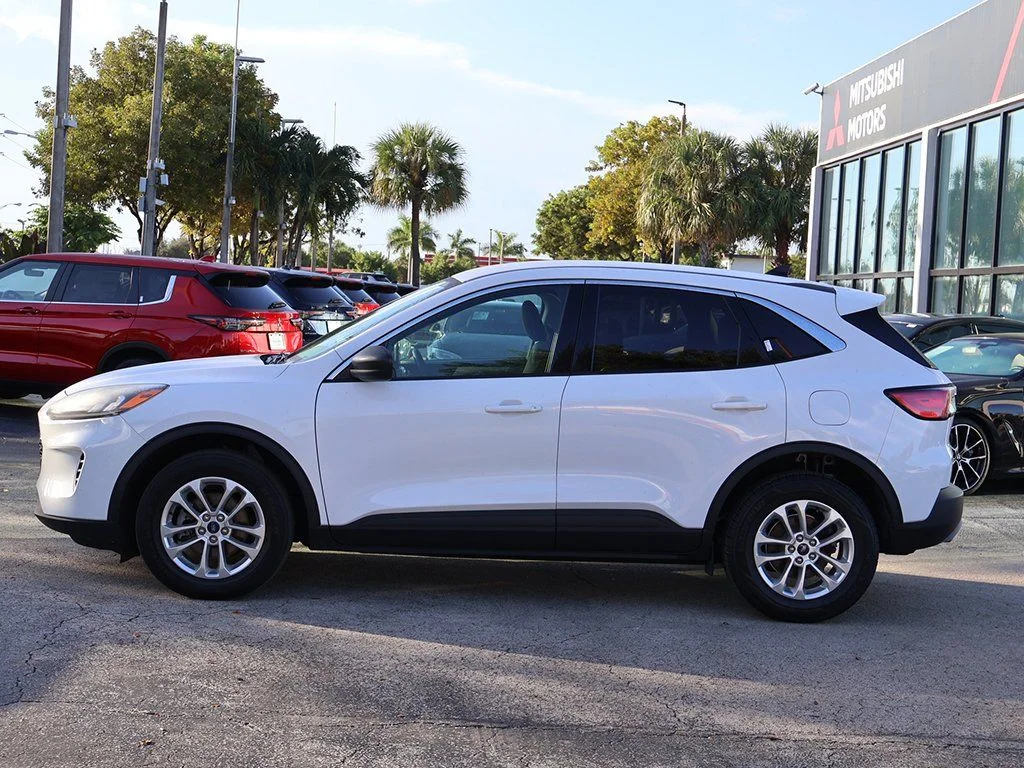 2022 Ford Escape SE - Photo 14
