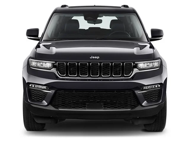 Used 2024 Diamond Black Crystal Pearlcoat Jeep Altitude X image 5