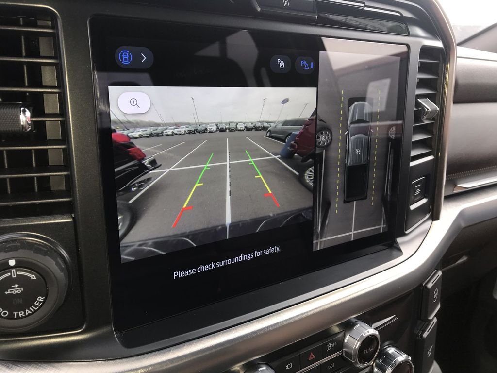 Used 2025 Blue Ford King Ranch image 19