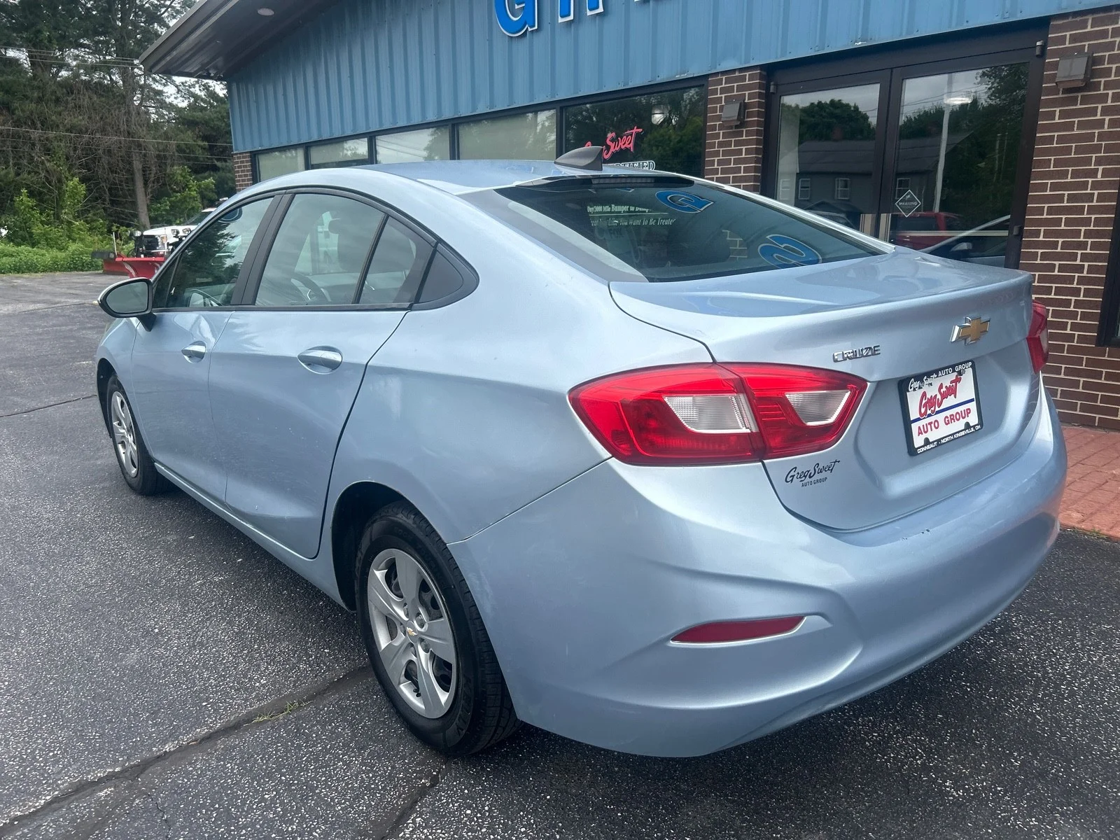 Used 2017 Silver Chevrolet LS image 7