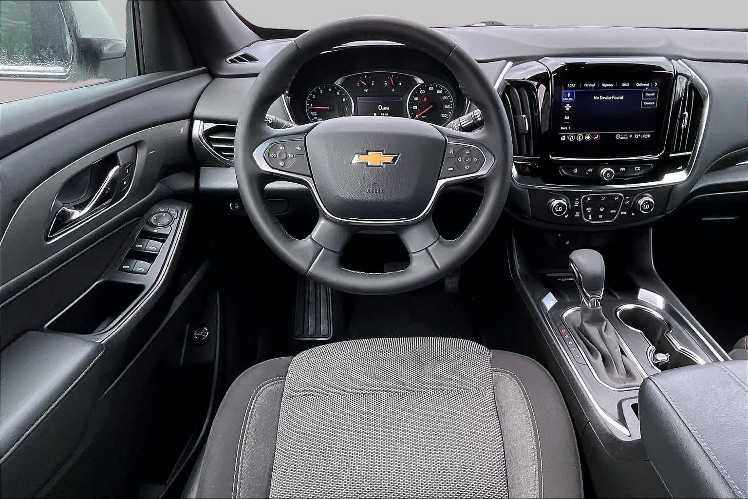 Used 2023 Summit White Chevrolet LT Cloth image 6