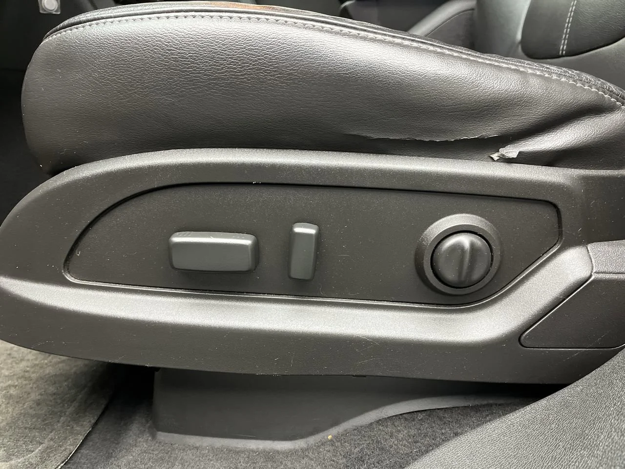 Used 2017 TUNGSTEN METALLIC Chevrolet LT image 11