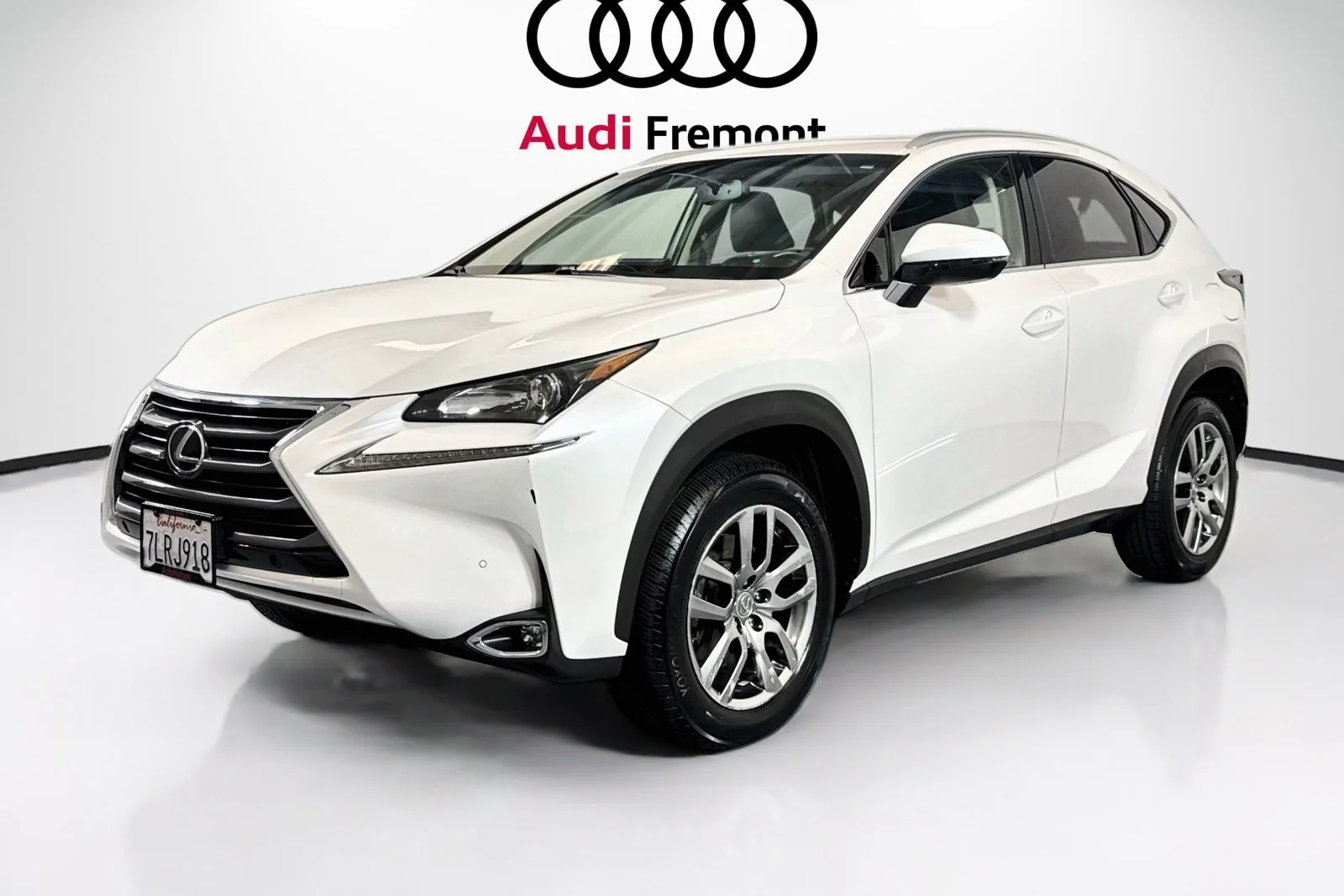 Used 2015 Eminent White Pearl Lexus  image 3