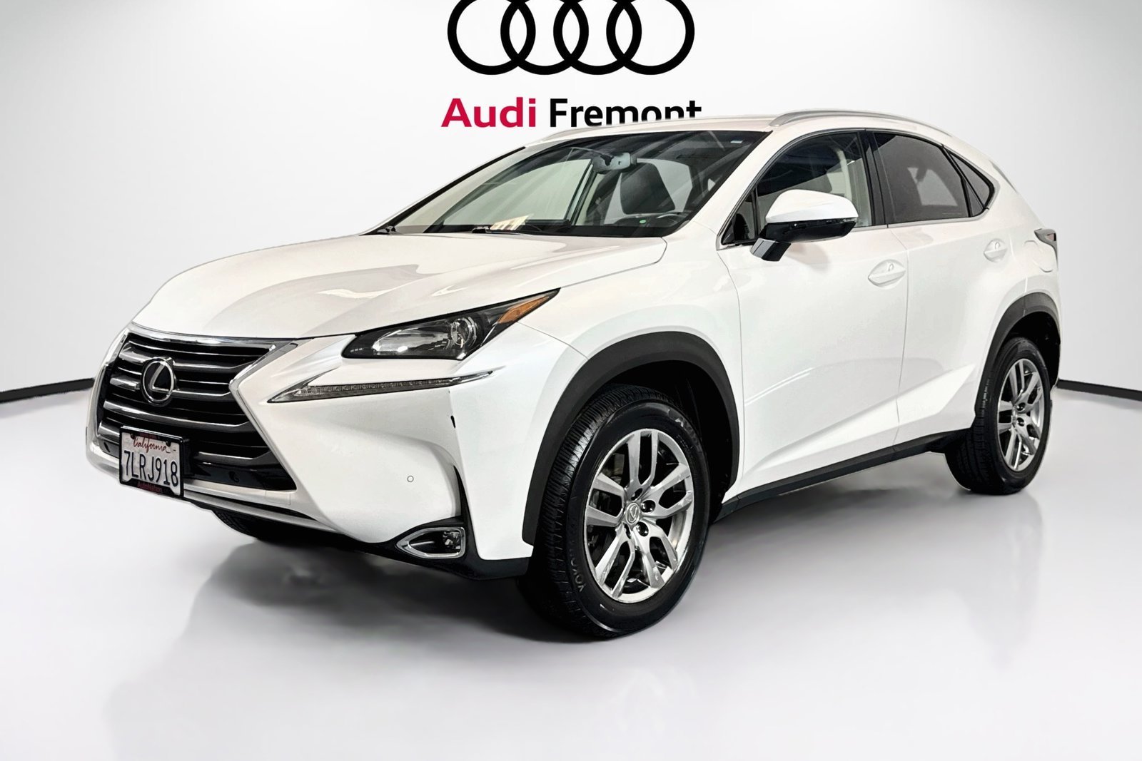 Used 2015 Eminent White Pearl Lexus  image 3