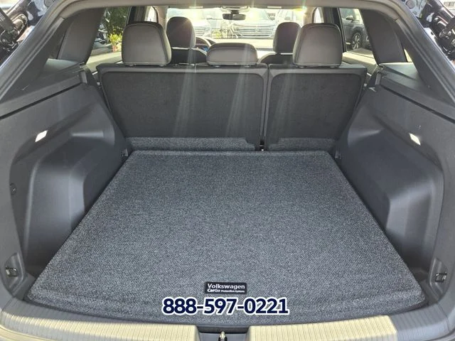 New 2026 BLACK Volkswagen 2.0T SE image 11