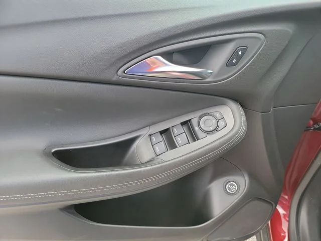 Used 2024 Red Buick Preferred image 17