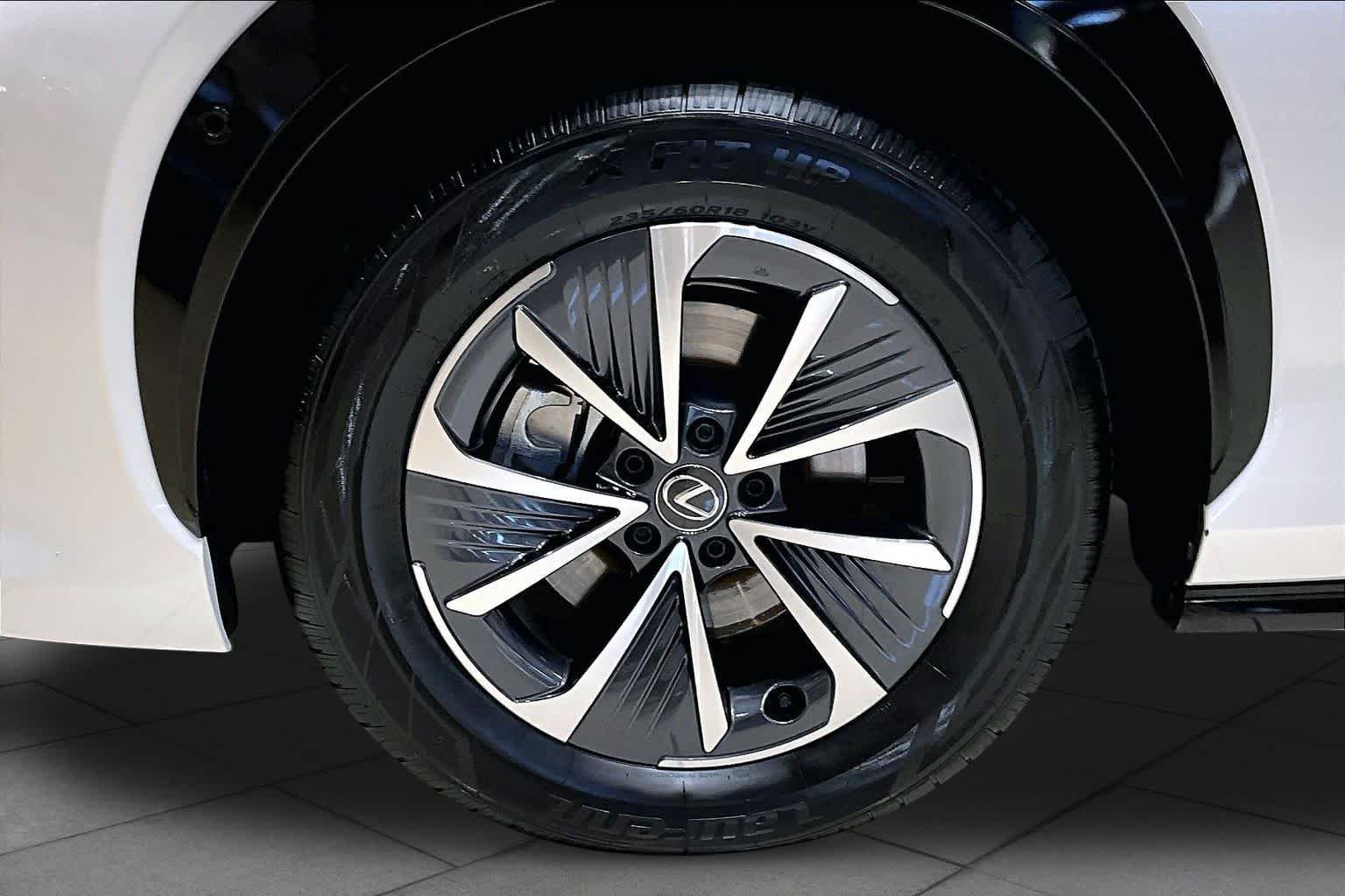 Certified Used 2023 Eminent White Pearl Lexus Premium image 10