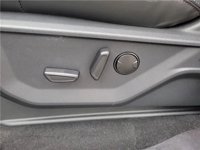 Used 2025 Glacier Gray Metallic Tricoat Ford Tremor 4x4 image 13