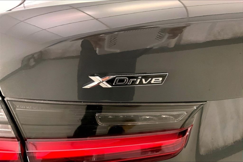 Certified Used 2023 Dravit Grey Metallic BMW  image 30