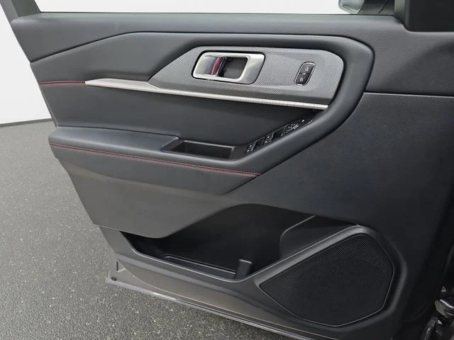 Used 2026 Gray Metallic Ford ST-Line image 25