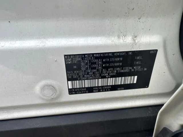 Used 2021  Toyota Limited image 20