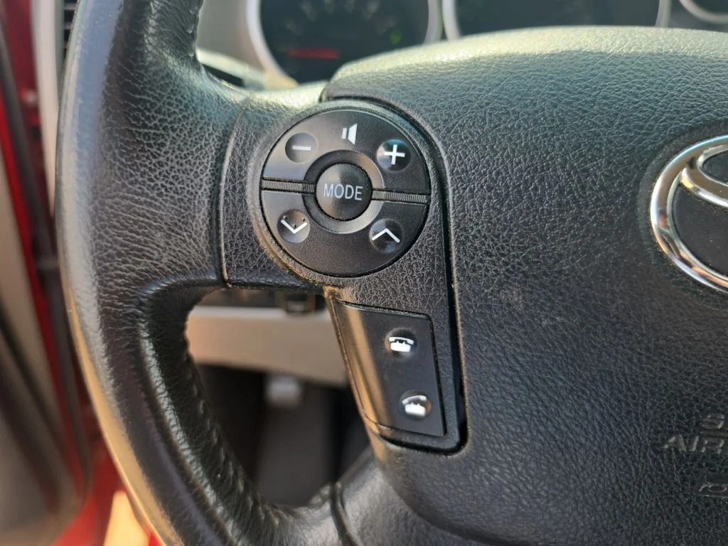 Used 2012 Red Toyota Limited image 39