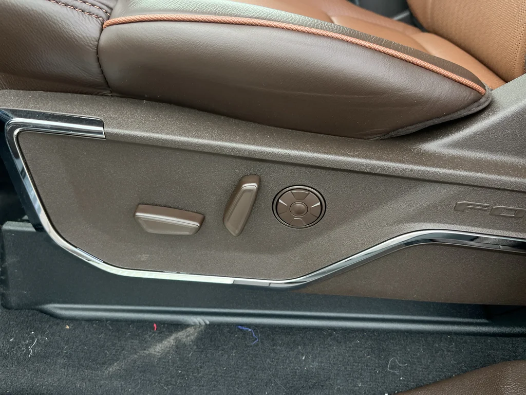 New 2026 Glacier Gray Metallic Tri-Coat Ford F-250® King Ranch® image 20
