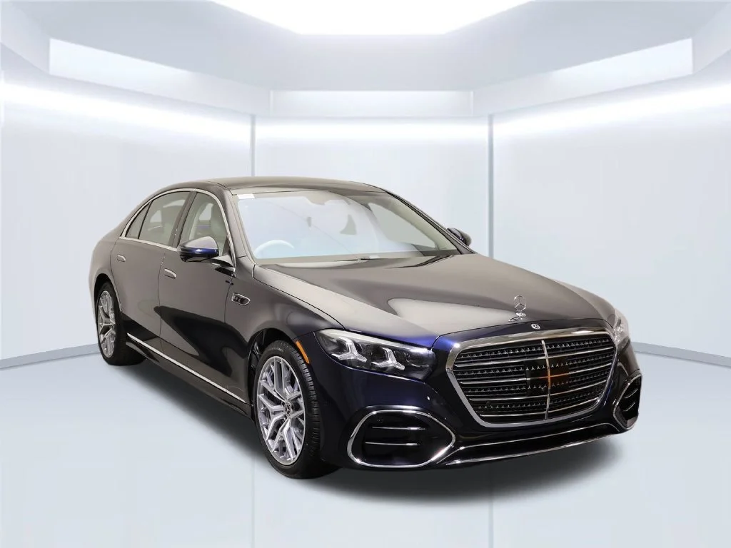 New 2027 Nautical Blue Metallic Mercedes-Benz S 580 image 3