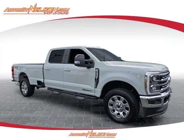 Used 2026 White Ford Lariat image 1