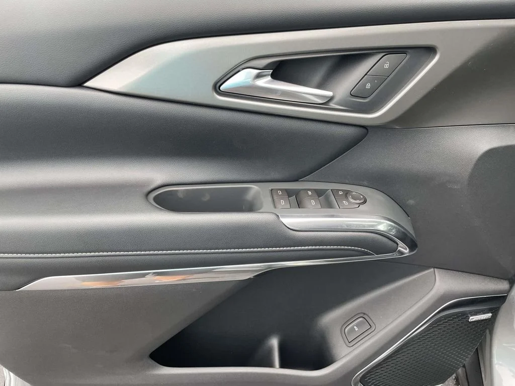 New 2026 Sterling Gray Metallic Chevrolet LT image 18
