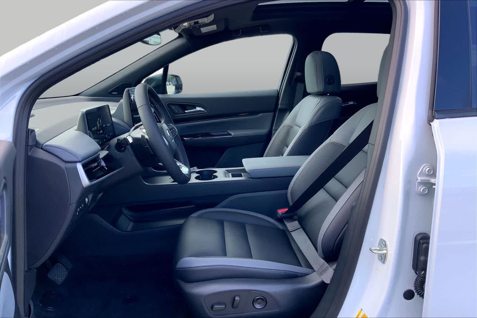 New 2026 Frostline White Pearl Honda AWD Touring image 9