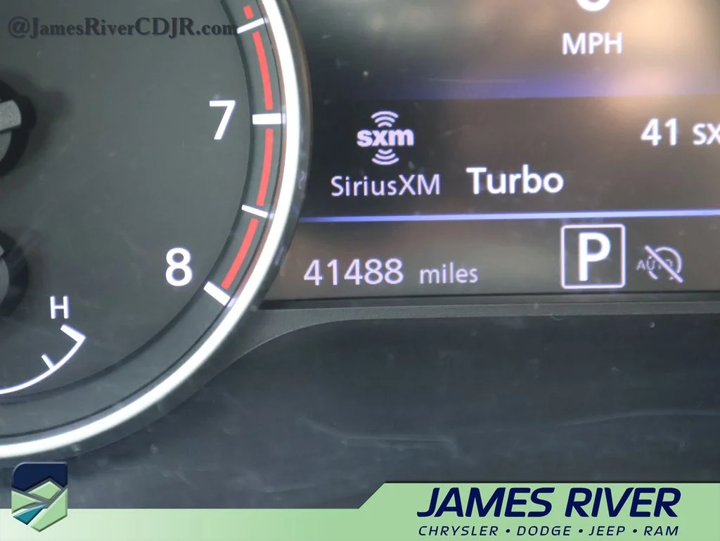 Used 2024 Gray Nissan SV image 29