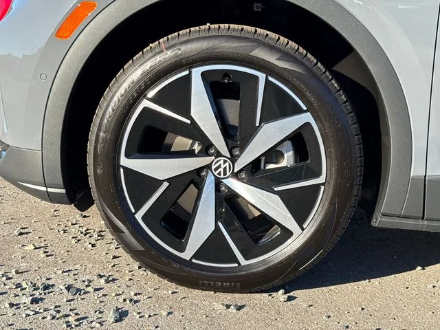 New 2026 Pure Gray Volkswagen Pro S image 9
