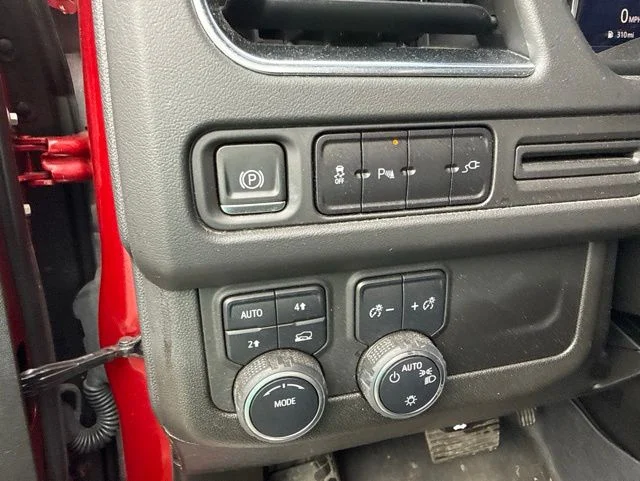 Used 2021 Red Chevrolet LT image 34