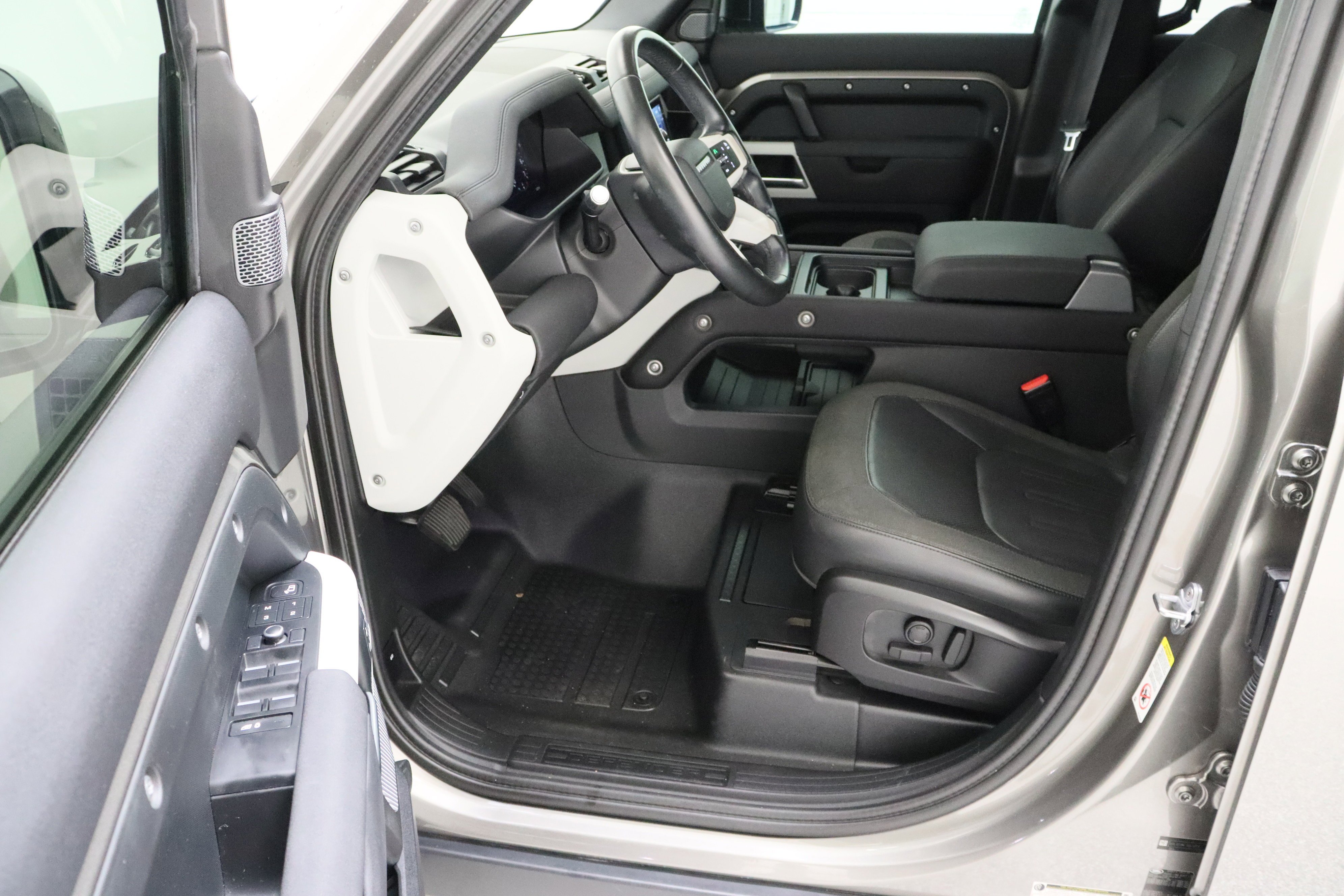 Used 2021 BROWN Land Rover SE 3.0T/Electric image 14