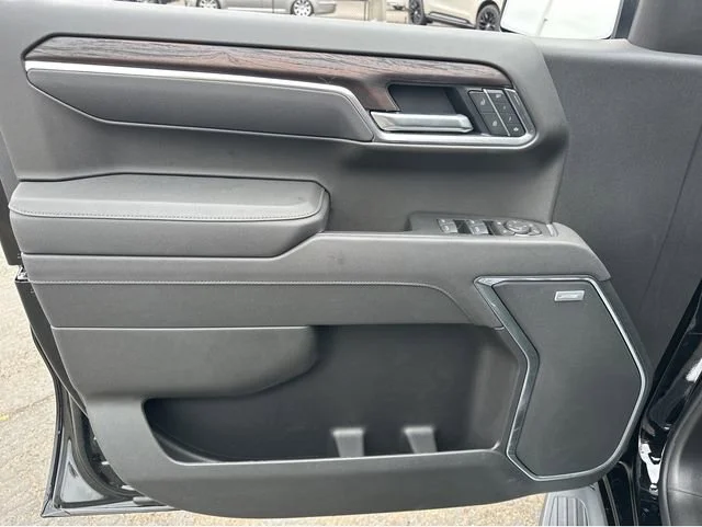 New 2026 Onyx Black GMC SLT image 23