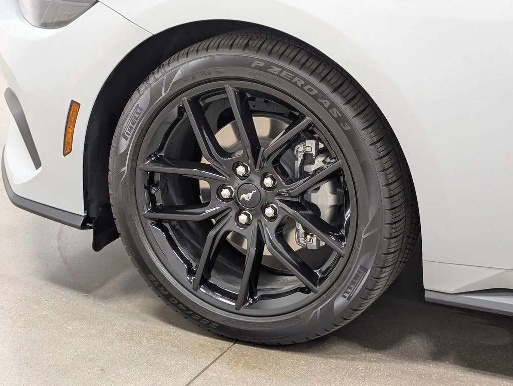 New 2026 Avalanche Gray Ford EcoBoost® Fastback image 2