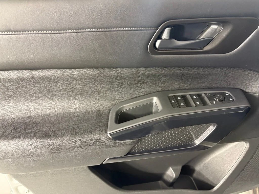 Used 2024 Silver Nissan SV image 20