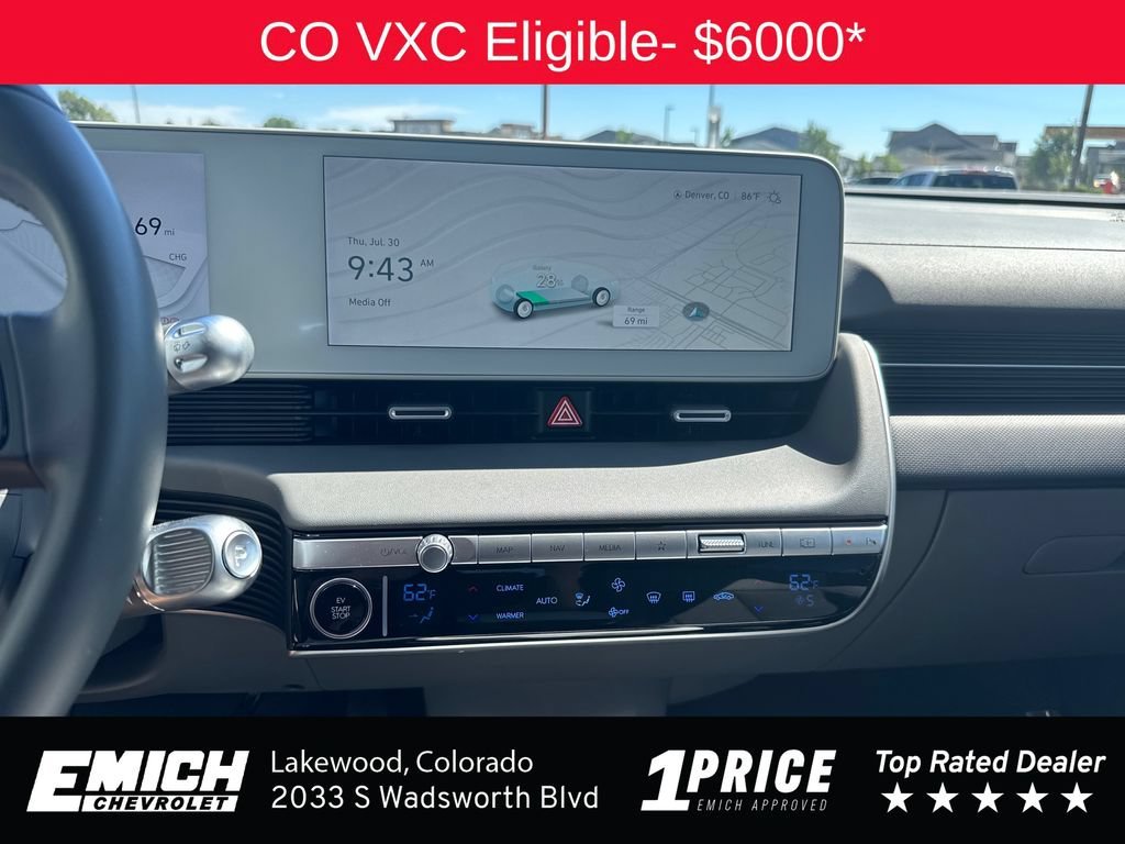 Used 2024 Atlas White Hyundai SE image 17