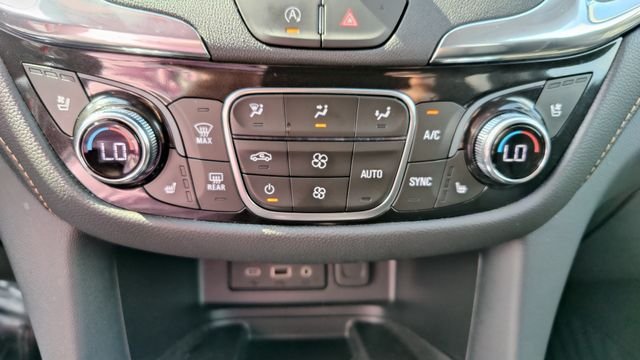 Used 2023 Red Chevrolet Premier image 21