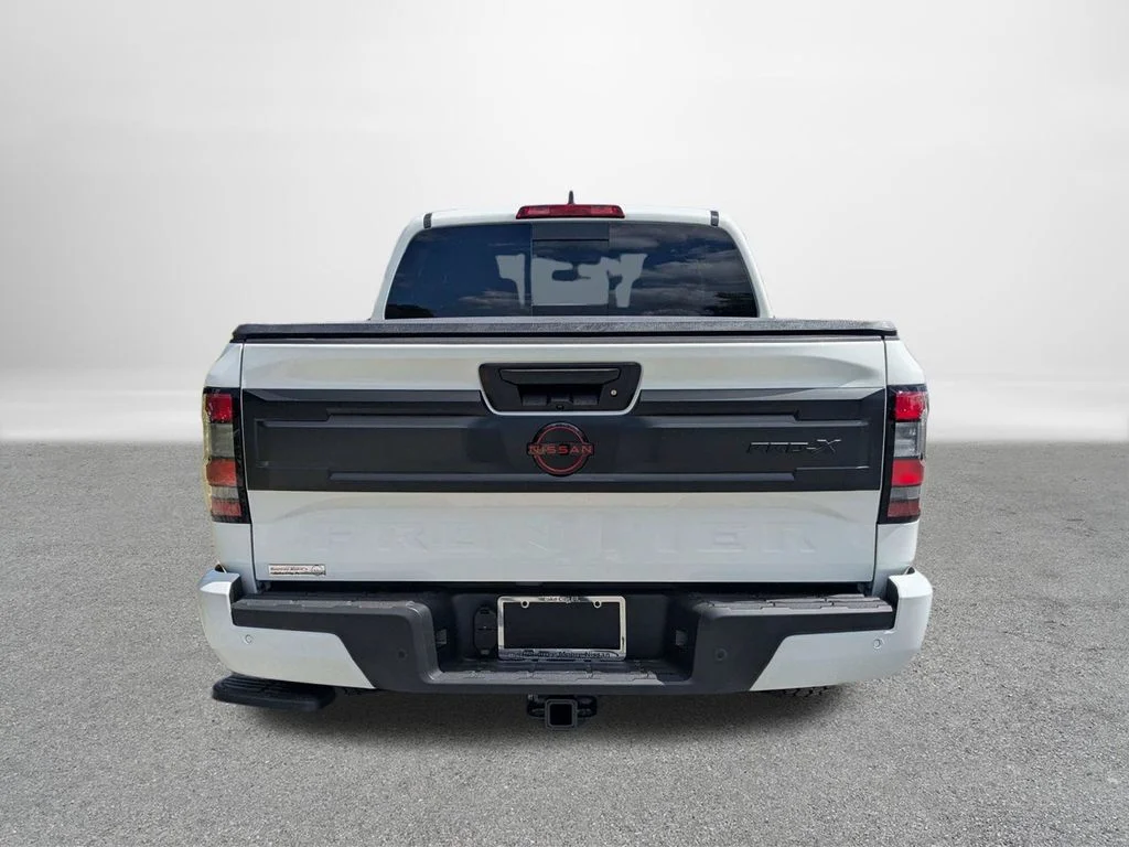 New 2026 White Nissan PRO-X image 4