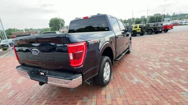 Used 2023 Blue Ford XLT image 9