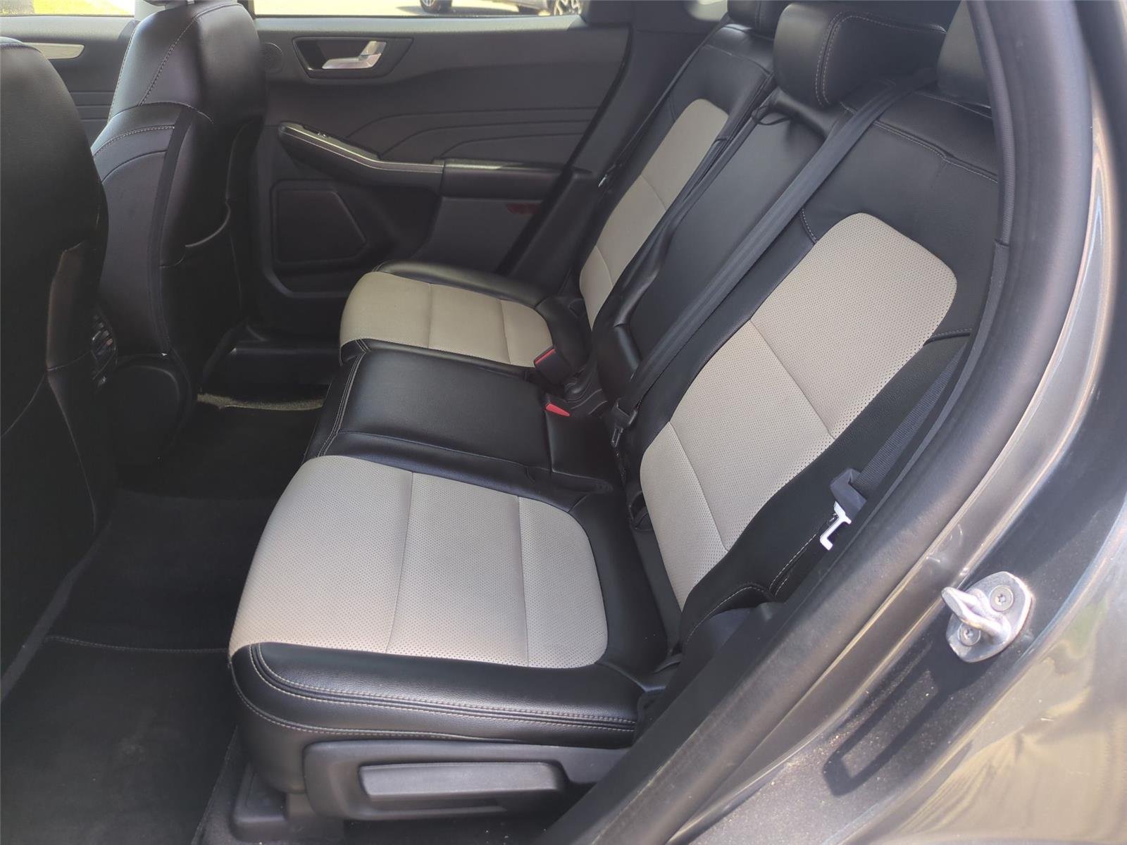 Used 2022 Carbonized Gray Metallic Ford Titanium image 34
