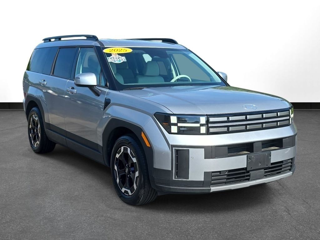 Used 2025 Silver Hyundai SEL image 3