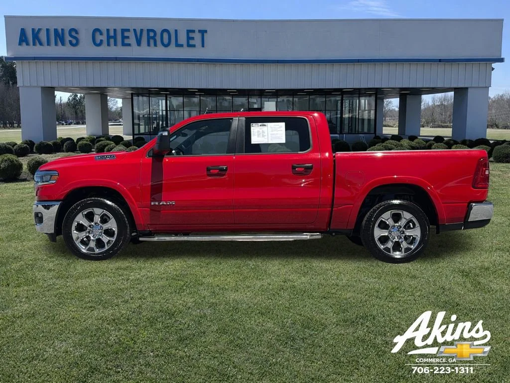 2025 RAM 1500 Big Horn/Lone Star 4x4 Crew Cab 5'7's photo