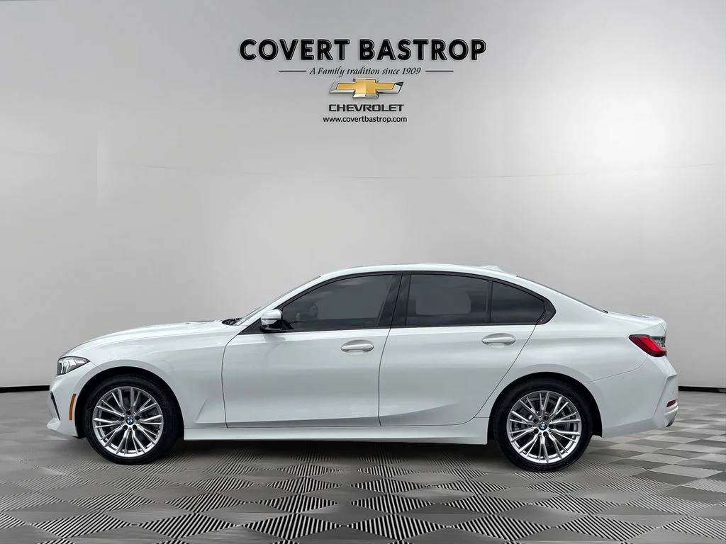 Used 2023 White BMW 330i image 4
