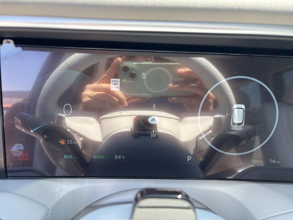 New 2026 Abyss Black Hyundai SEL 8P image 23