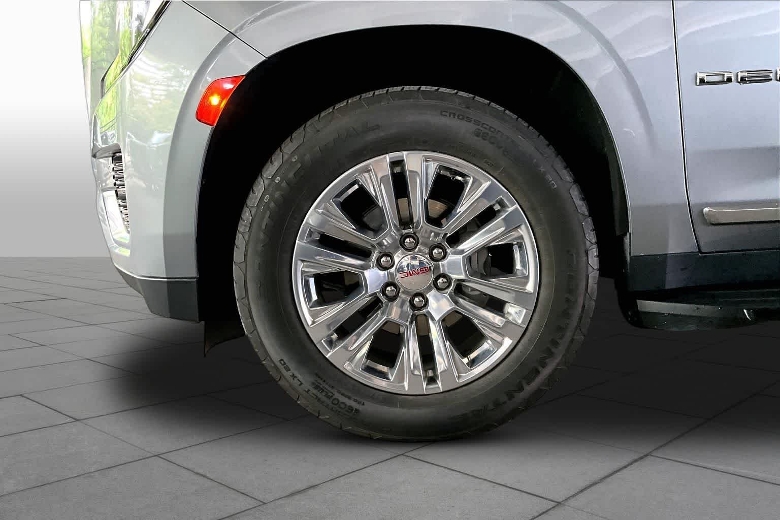 Used 2023 Sterling Metallic GMC Denali image 10