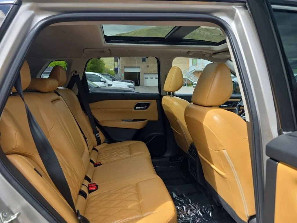 2023 Nissan Rogue Platinum - Photo 28