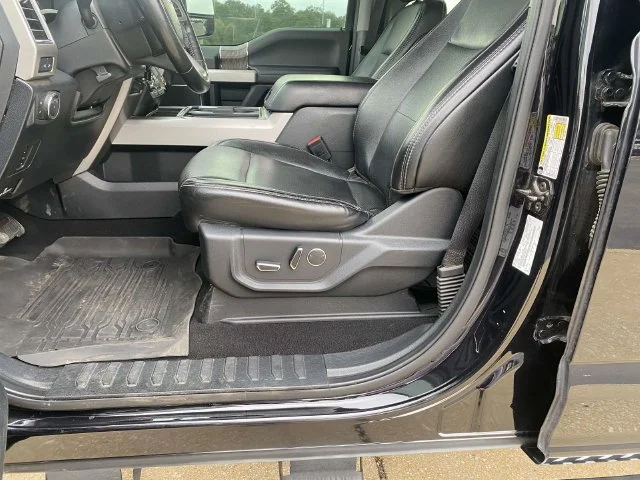 Used 2019 Black Ford Lariat image 12
