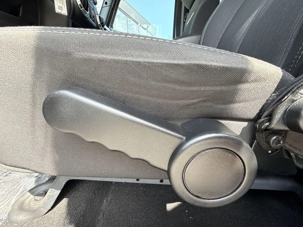 Used 2017 Gray Jeep Unlimited Rubicon image 12