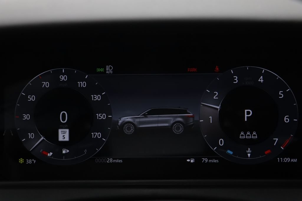 New 2026 Santorini Black LAND ROVER Dynamic SE image 8