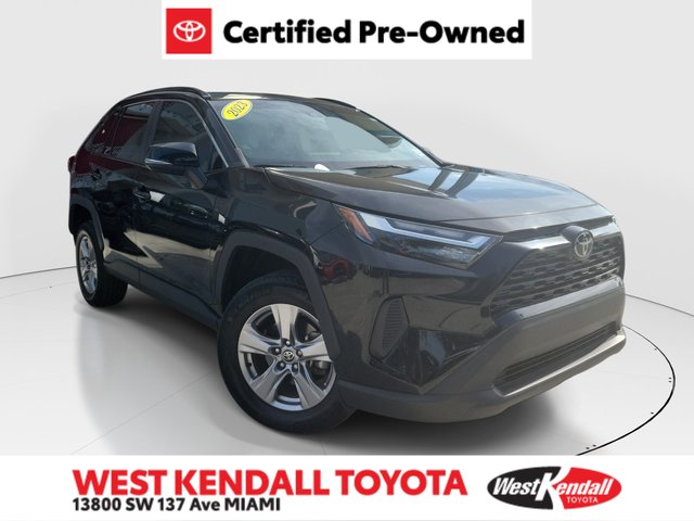 2023 Toyota RAV4 XLE