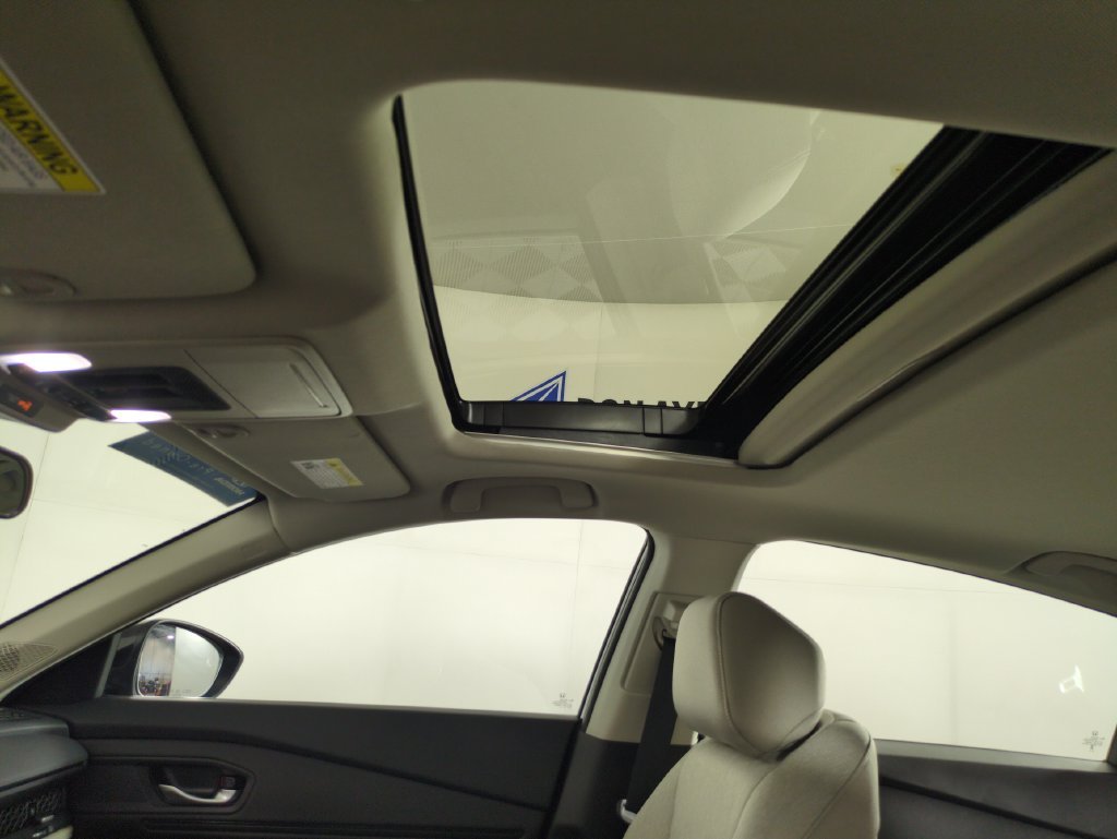 2025 Honda Accord SE - Photo 27