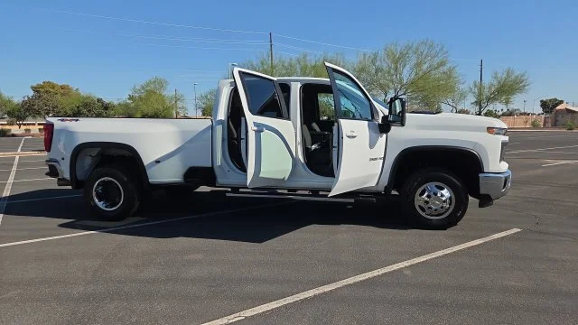Used 2024 White Chevrolet LT image 2