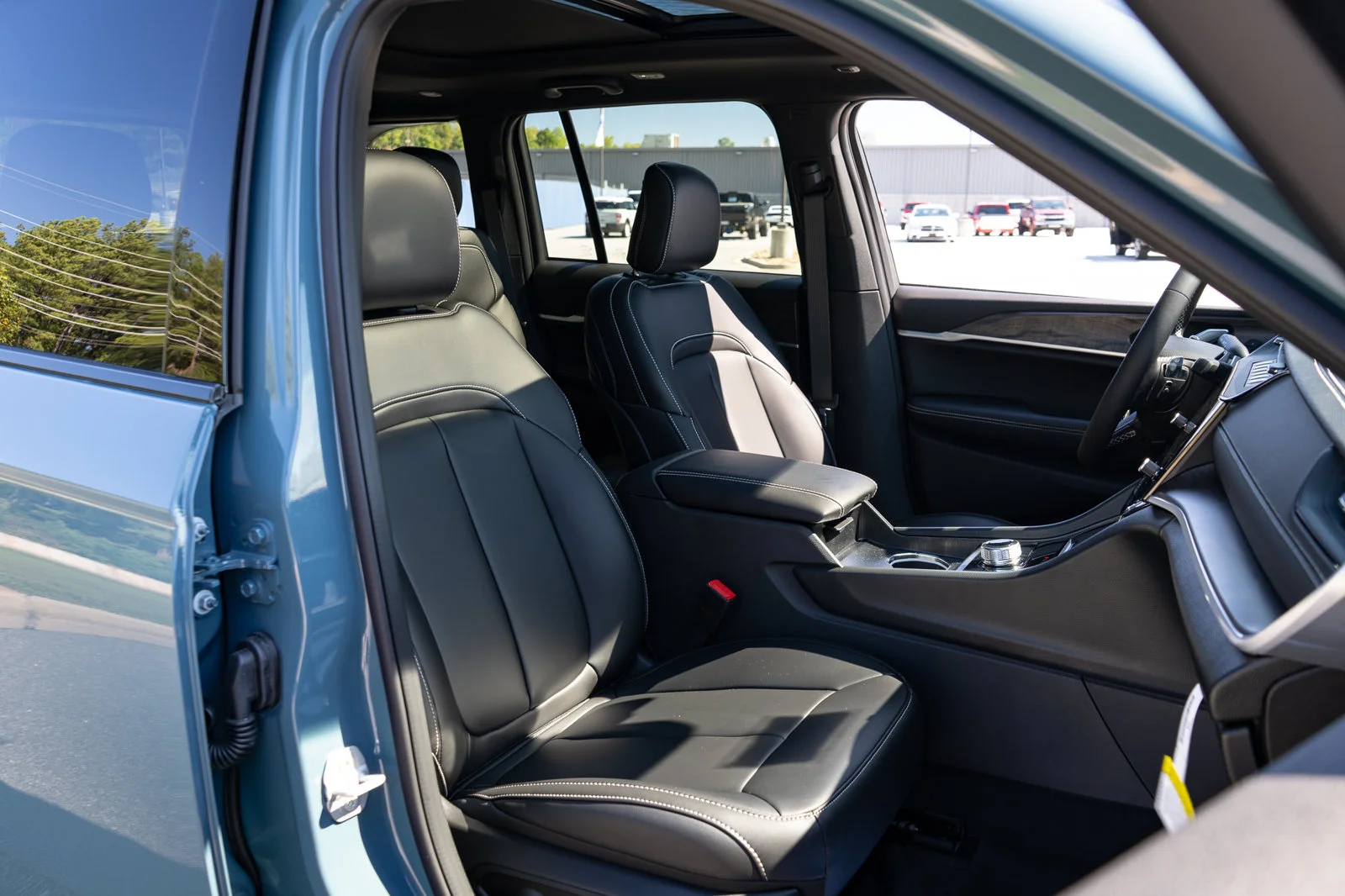 New 2027 Steel Blue Paint Jeep Limited image 22