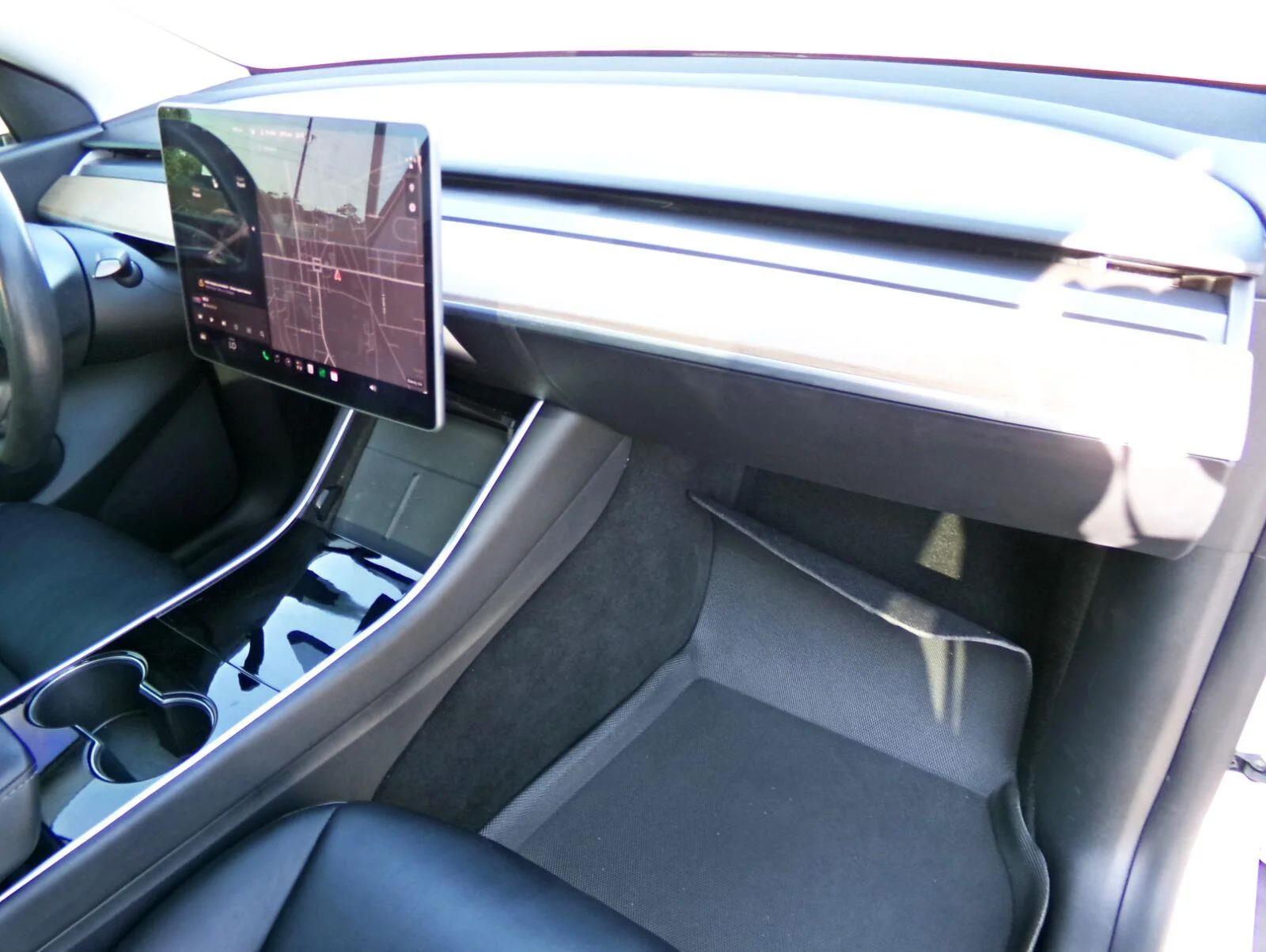 Used 2021 Pearl White Multi-Coat Tesla Long Range image 16