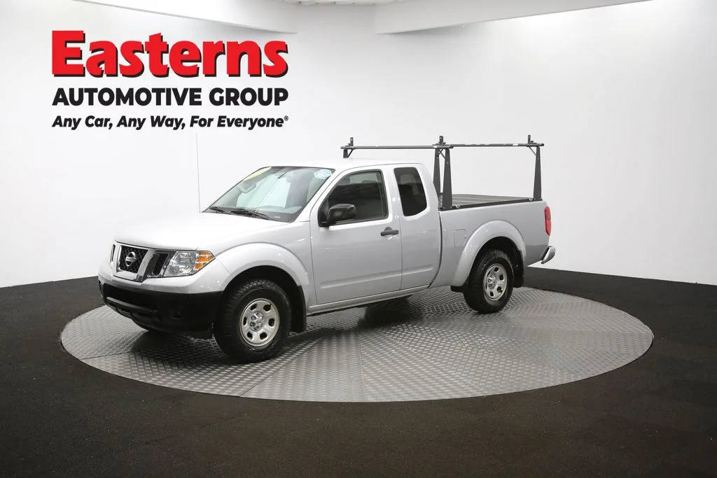 Used 2019 Silver Nissan S image 55