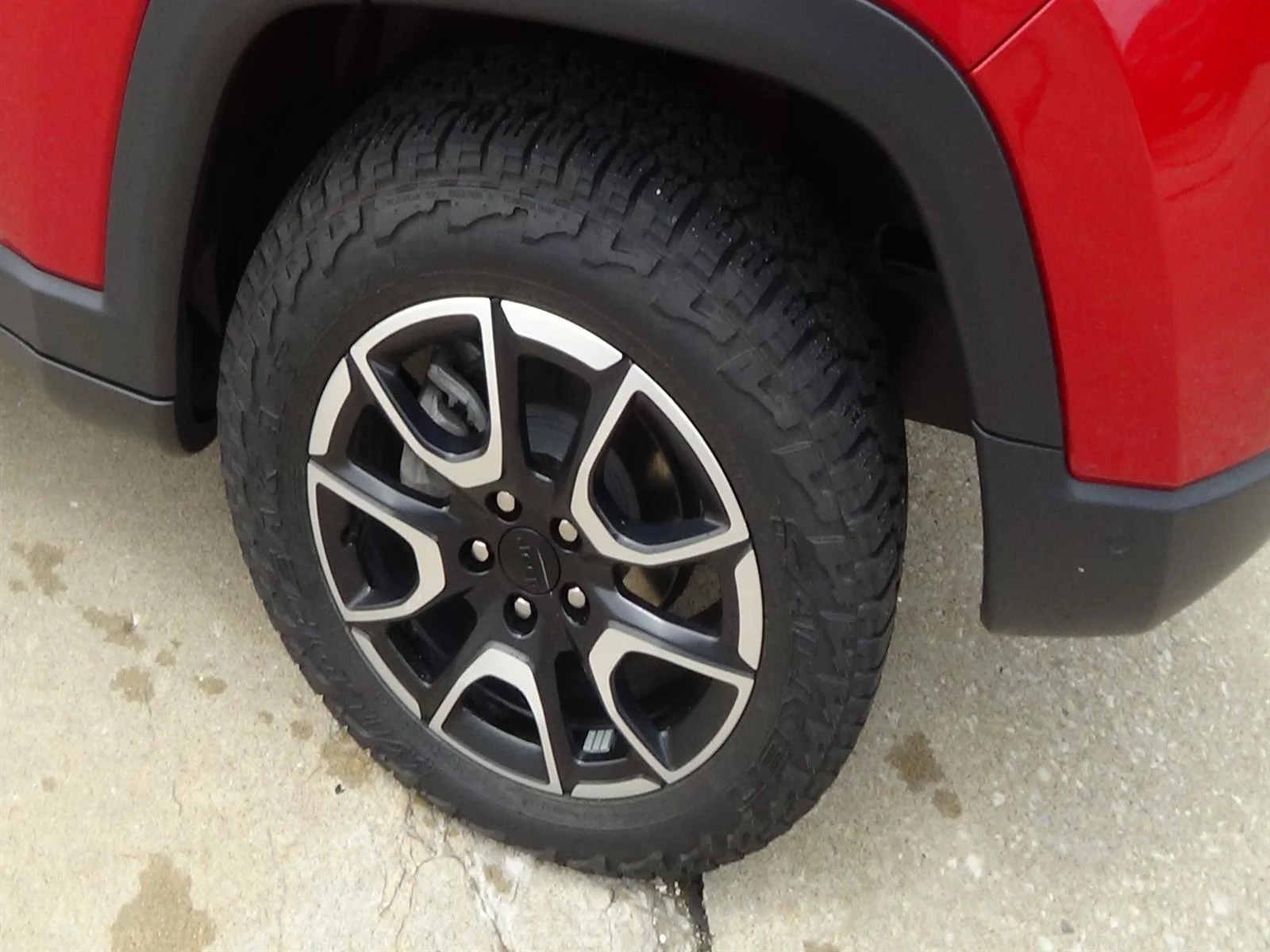 Certified Used 2024 Red Hot Pearl Coat (pr6) Jeep Trailhawk image 9
